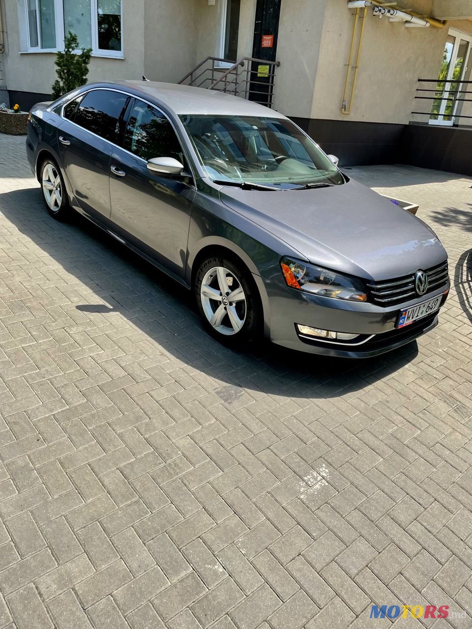 2015' Volkswagen Passat photo #3