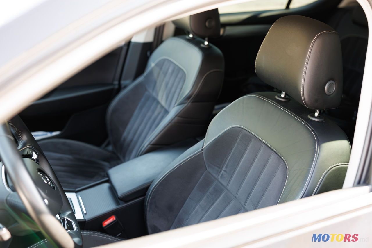 2022' Skoda Superb photo #5