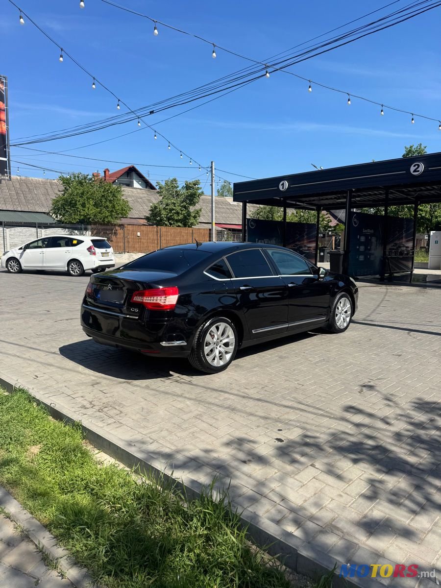 2009' Citroen C5 photo #3