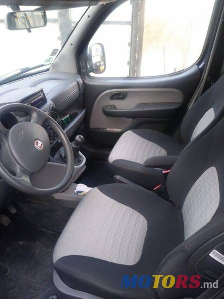 2009' Fiat Doblo photo #3