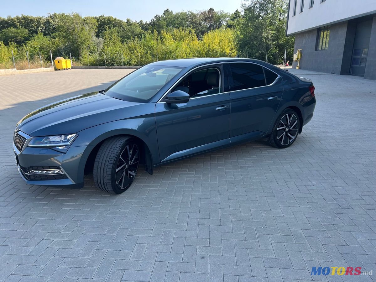 2019' Skoda Superb photo #1