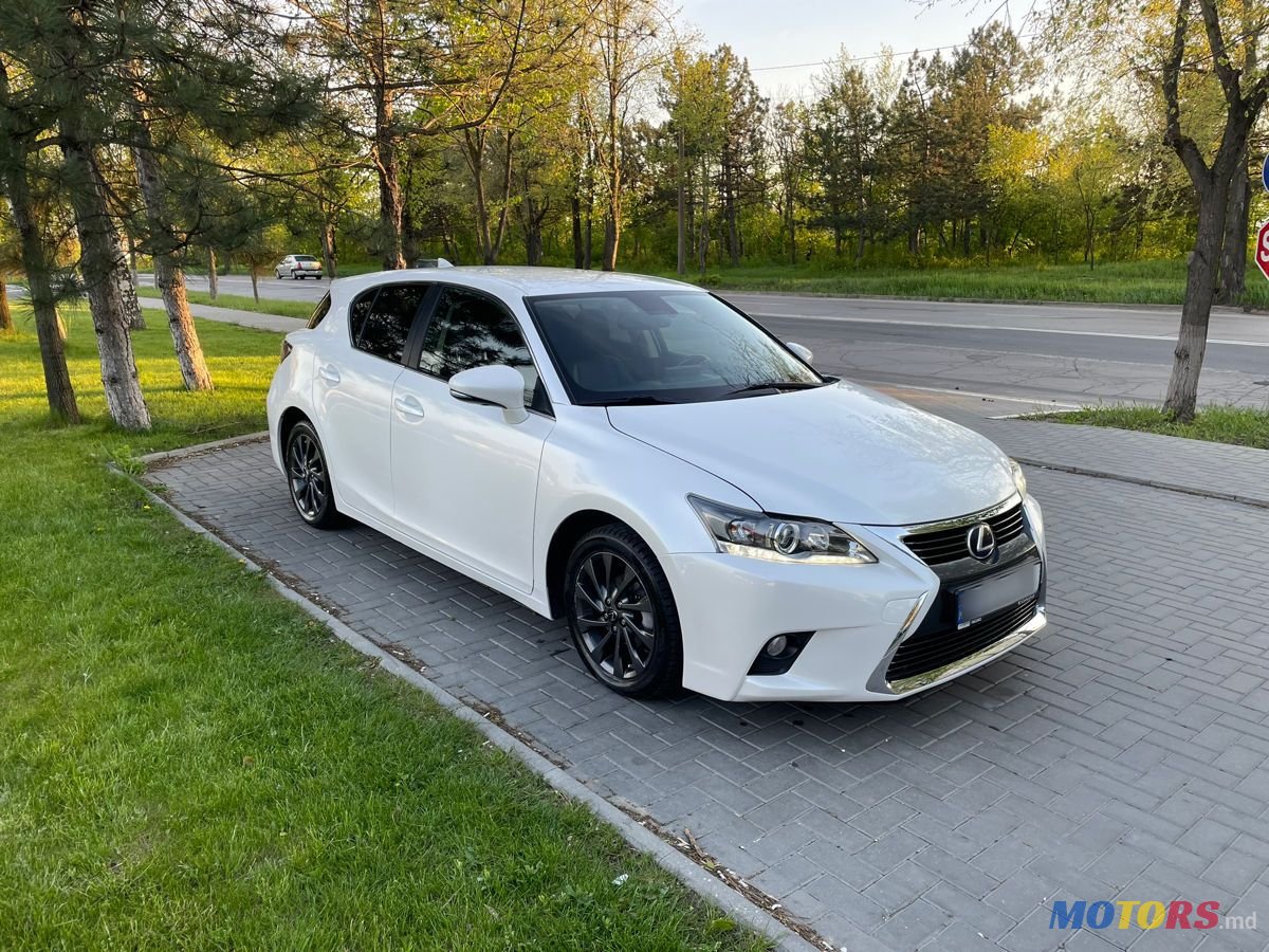 2015' Lexus Ct Series photo #2