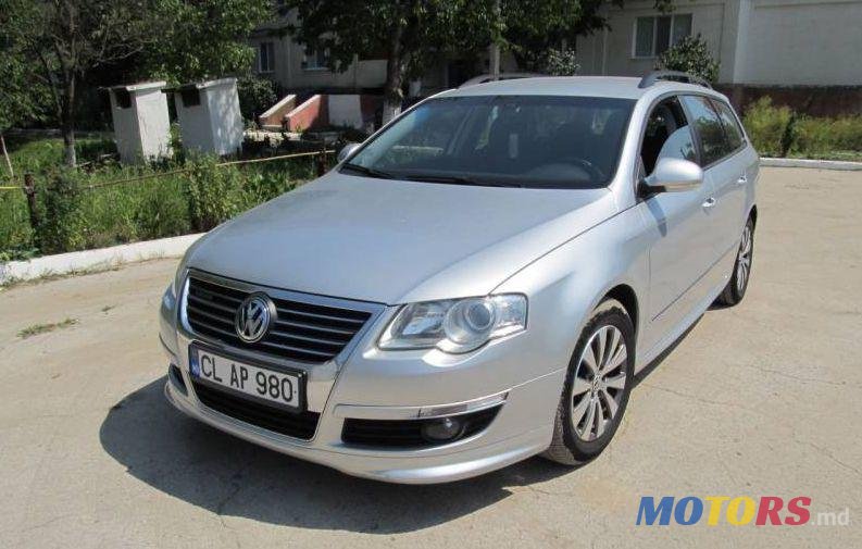 2010' Volkswagen Passat photo #1