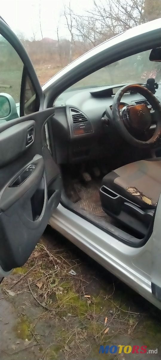 2006' Citroen C4 Picasso photo #6