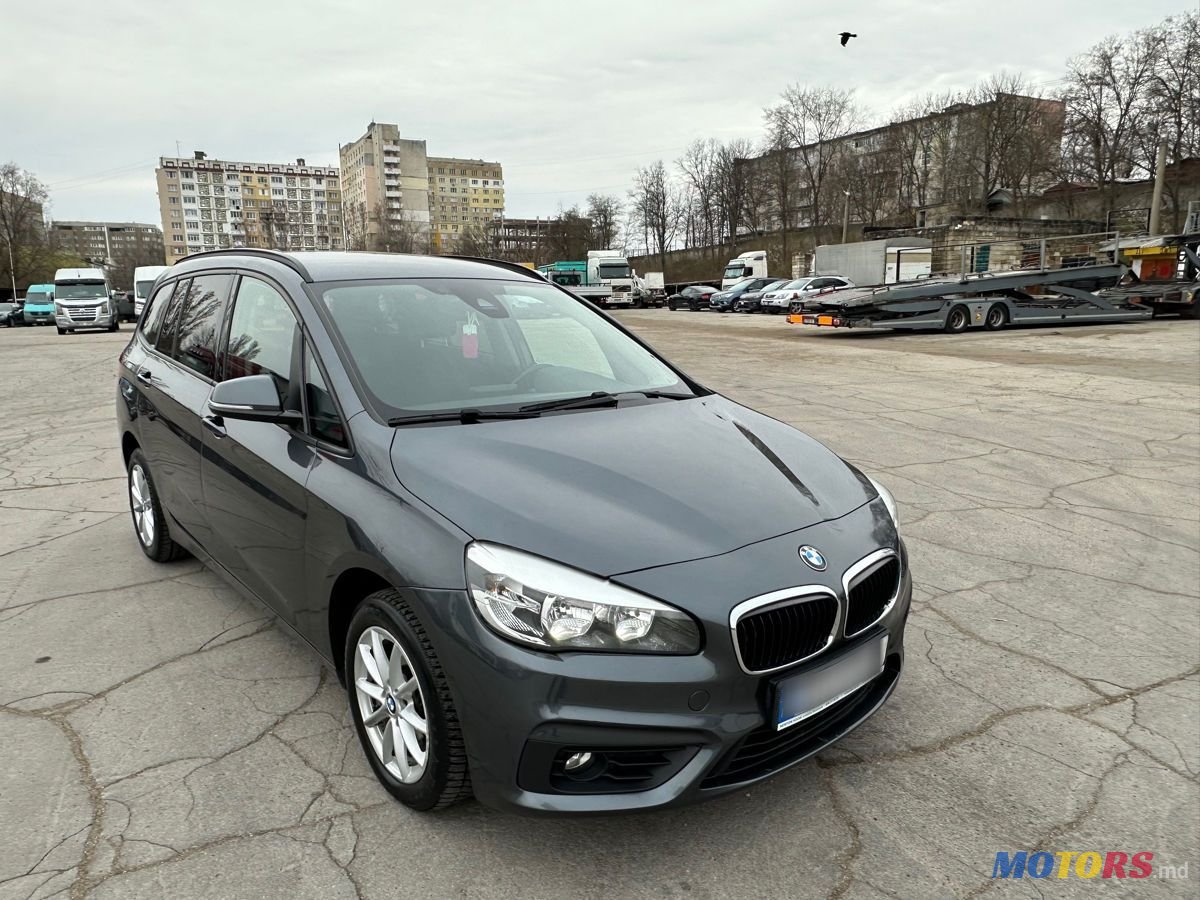 2016' BMW 2 Series Gran Tourer photo #3
