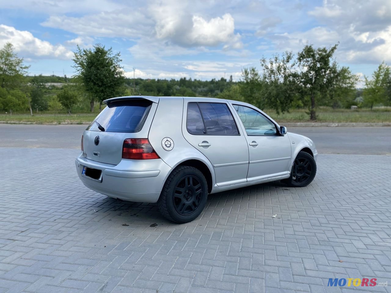 2000' Volkswagen Golf photo #4