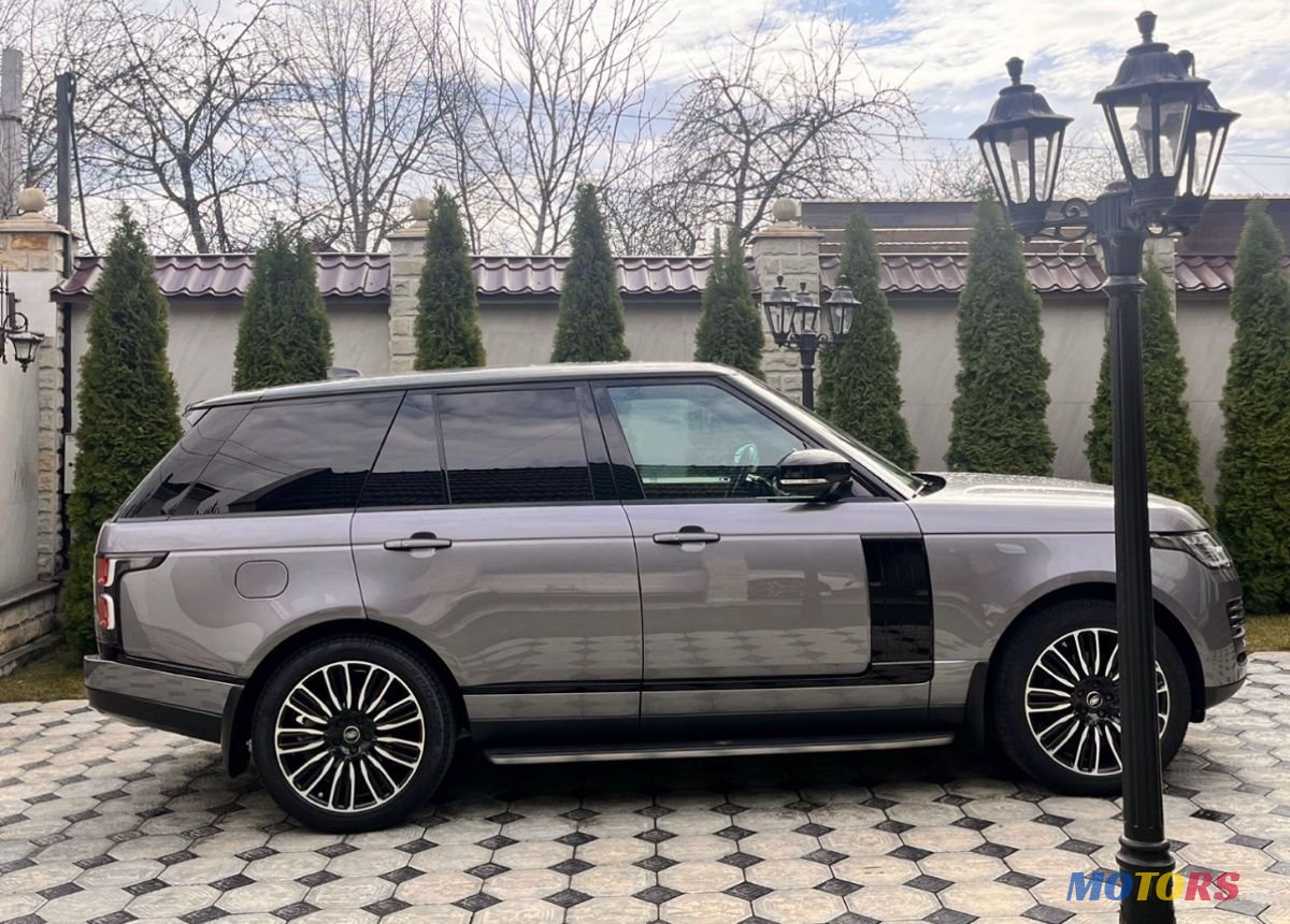 2019' Land Rover Range Rover photo #4