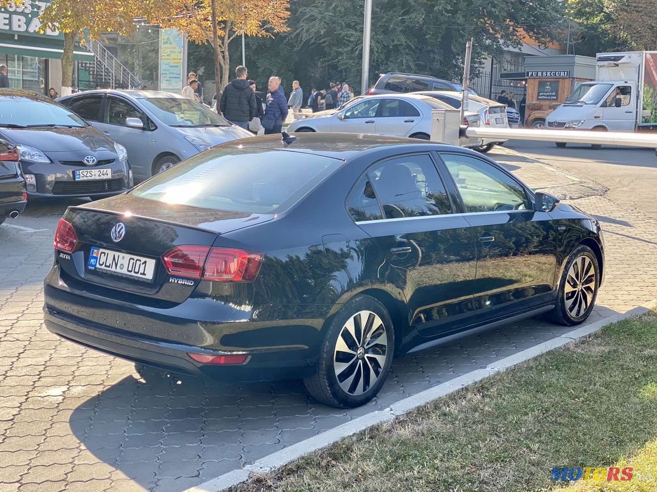 2012' Volkswagen Jetta photo #6