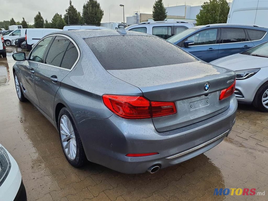 2019' BMW 5 Series photo #2
