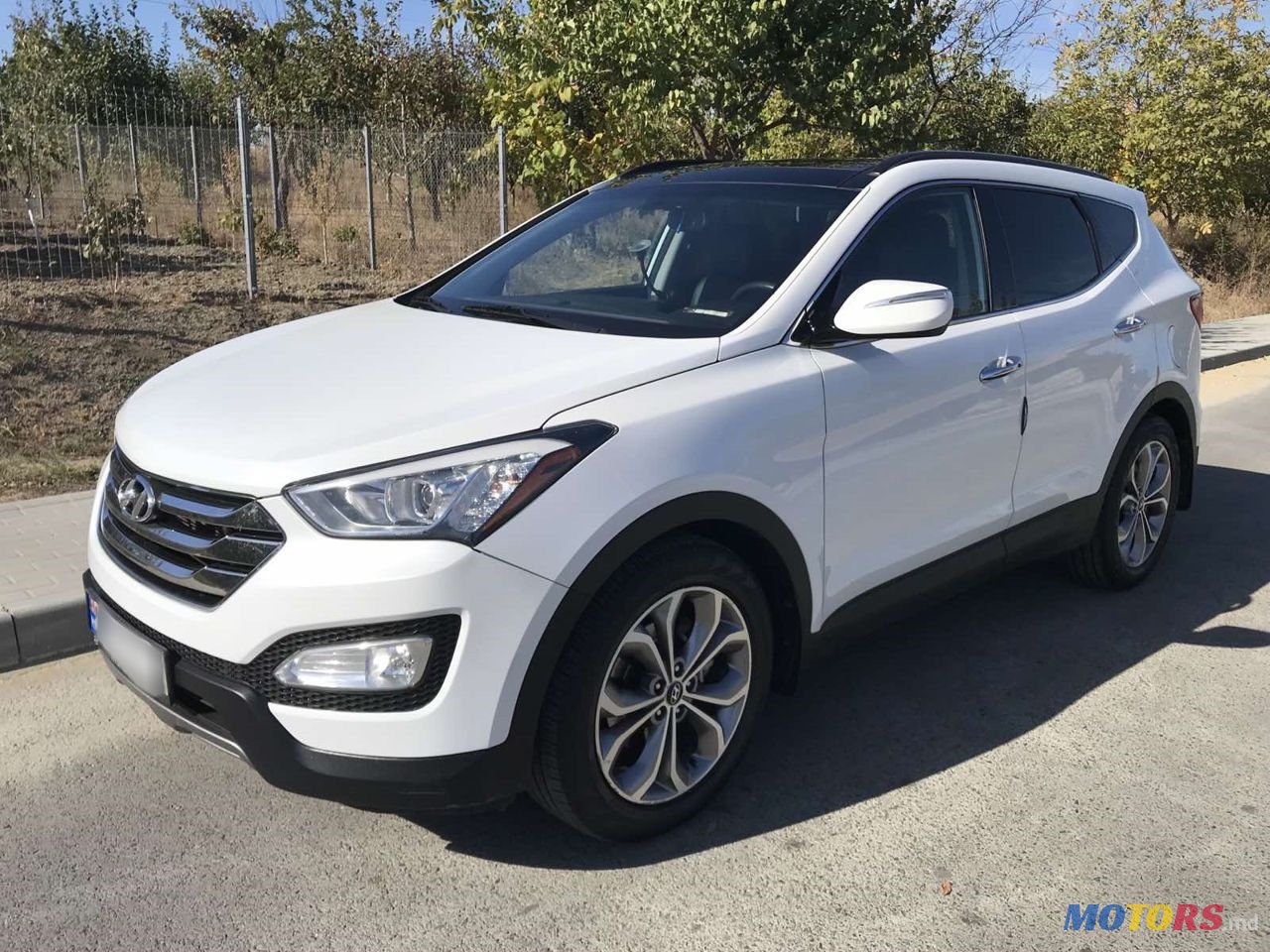 2014' Hyundai Santa Fe photo #5