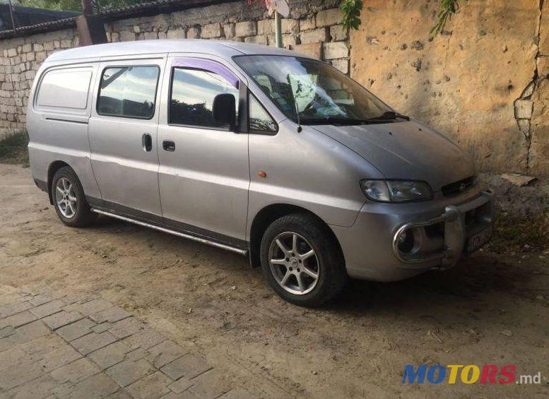 1999' Hyundai H-1 photo #2