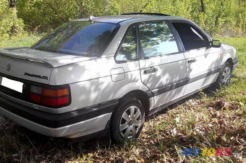 1993' Volkswagen Passat photo #2