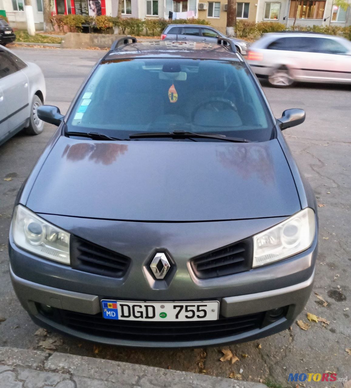 2007' Renault Megane photo #1