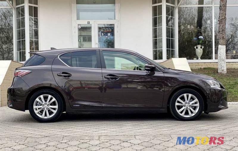 2014' Lexus CT photo #1