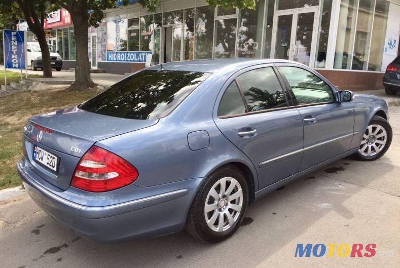 2006' Mercedes-Benz E photo #1