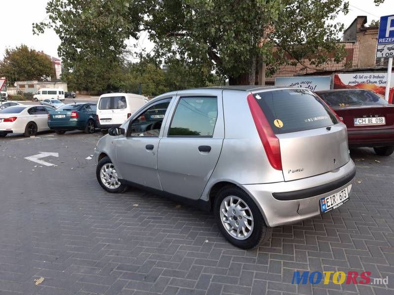 2001' Fiat Punto photo #2
