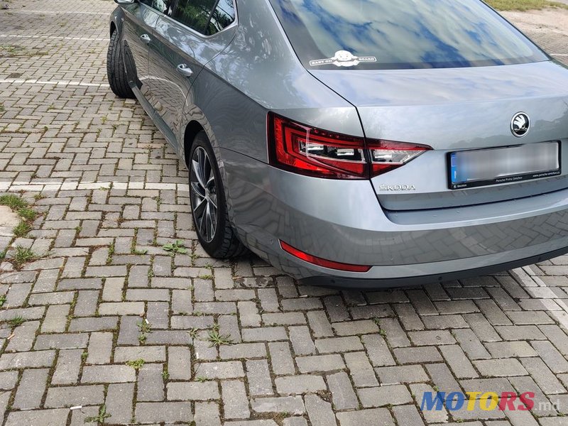 2015' Skoda Superb photo #3