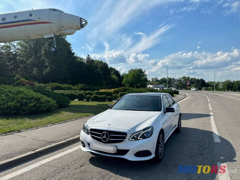 2015' Mercedes-Benz E-Class photo #2