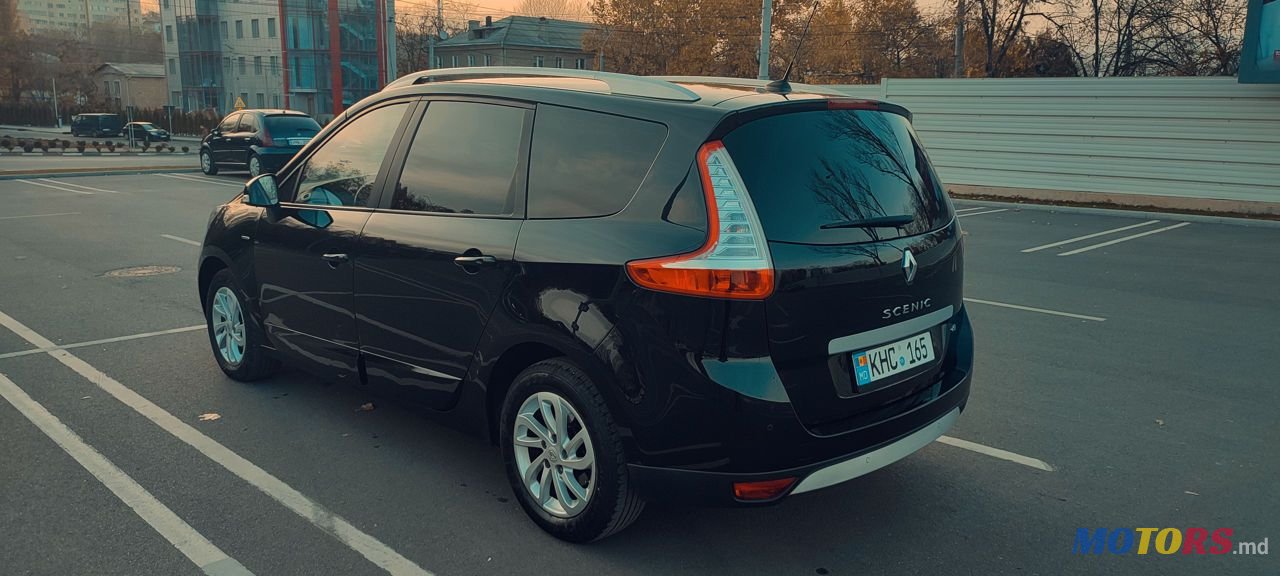 2016' Renault Grand Scenic photo #5