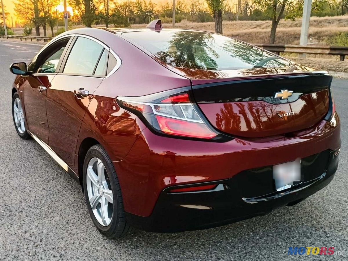 2016' Chevrolet Volt photo #3