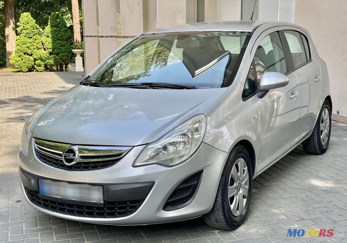 2011' Opel Corsa photo #2