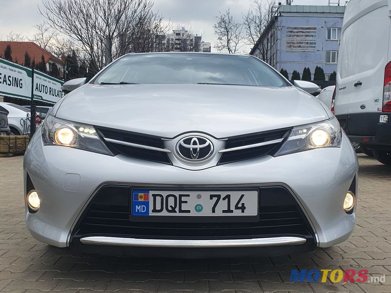 2014' Toyota Auris photo #1