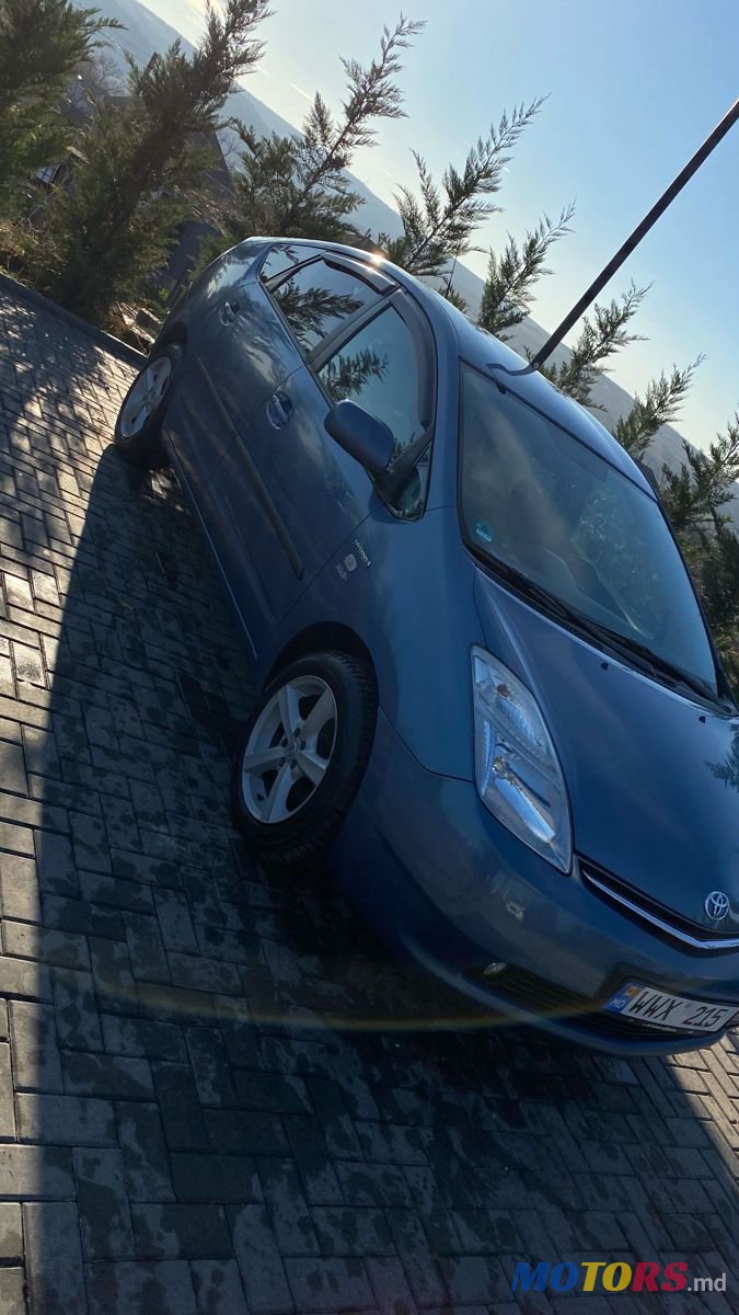 2006' Toyota Prius photo #2