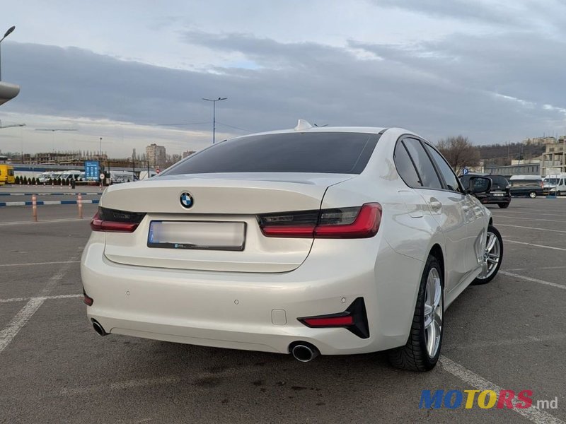 2019' BMW 3 Series photo #3