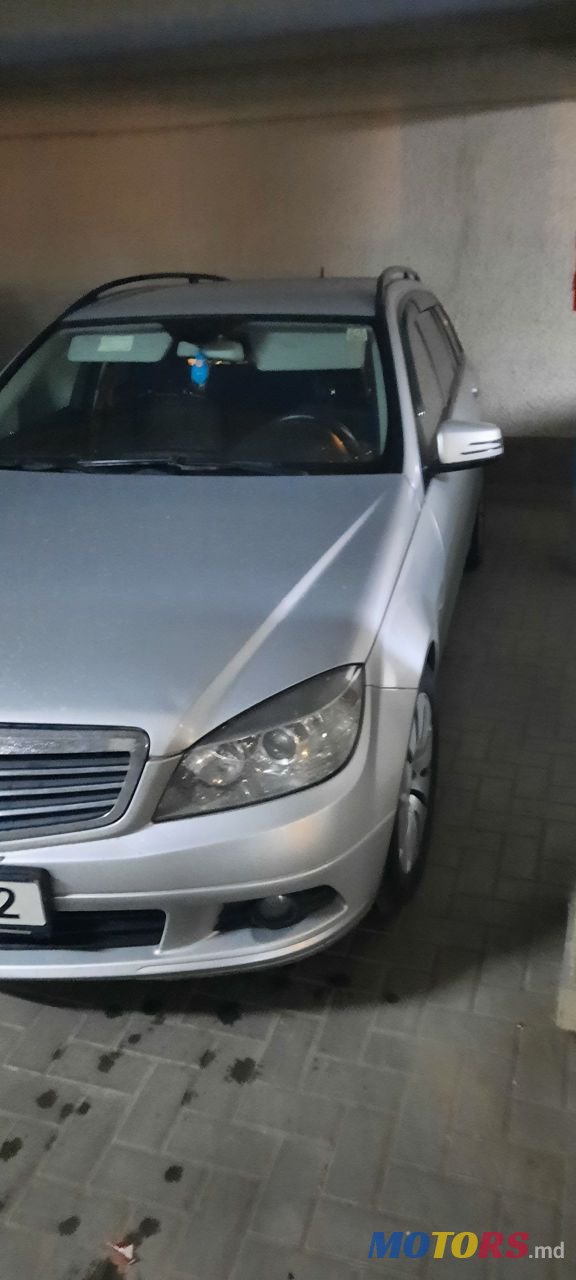 2010' Mercedes-Benz C Класс photo #1