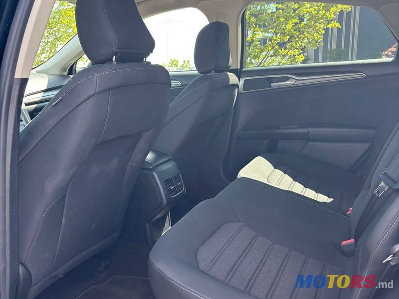 2020' Ford Fusion photo #4