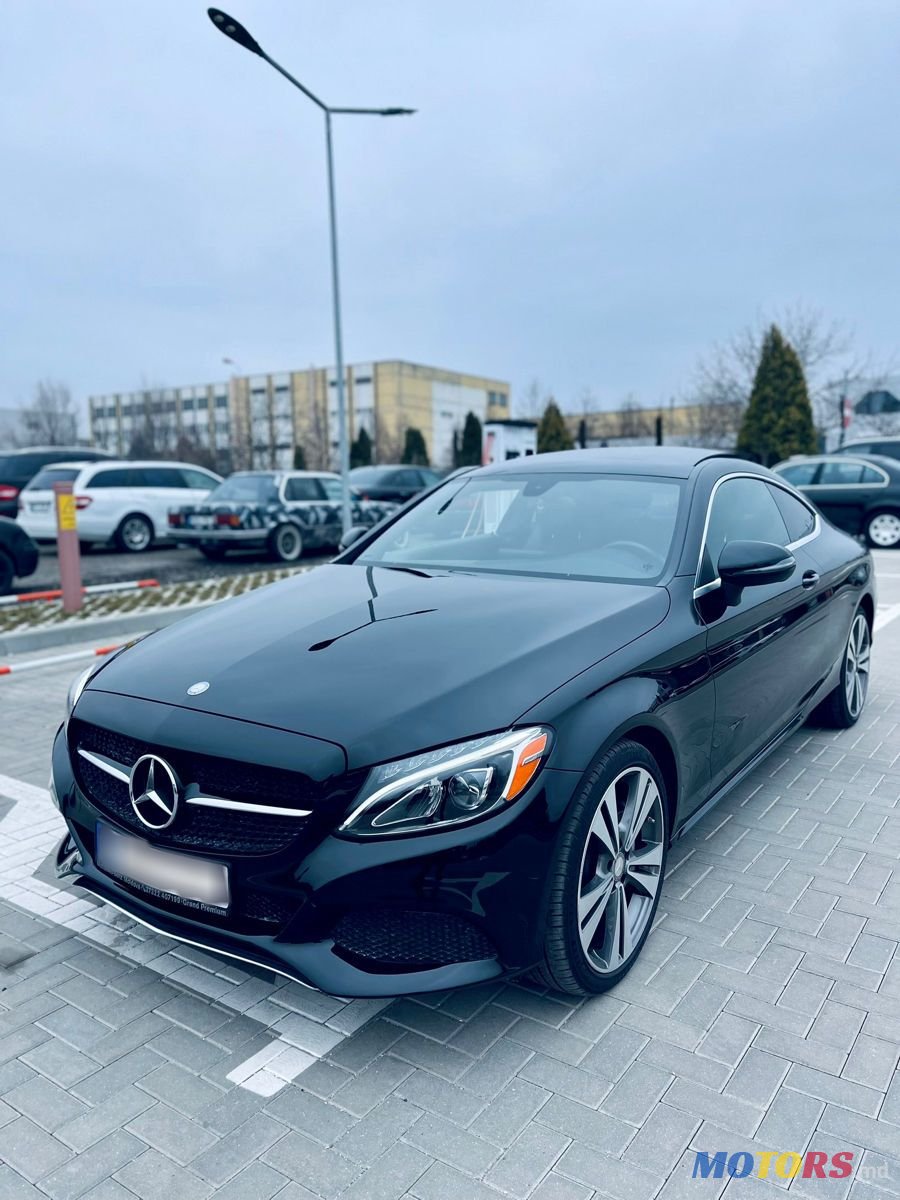 2016' Mercedes-Benz C-Class photo #3