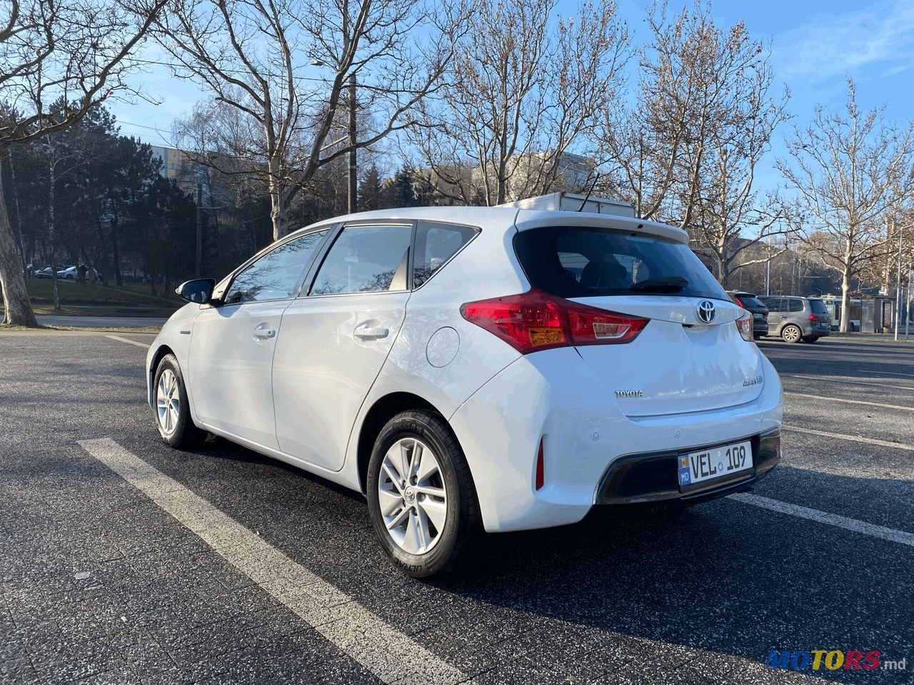 2013' Toyota Auris photo #3