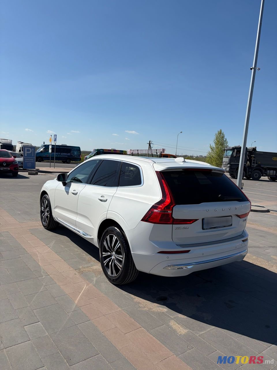 2022' Volvo XC60 photo #4