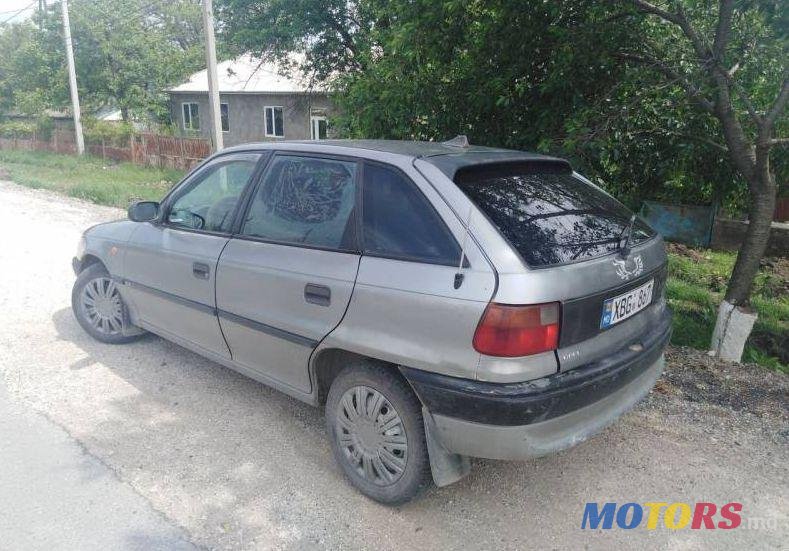 1995' Opel Astra photo #1