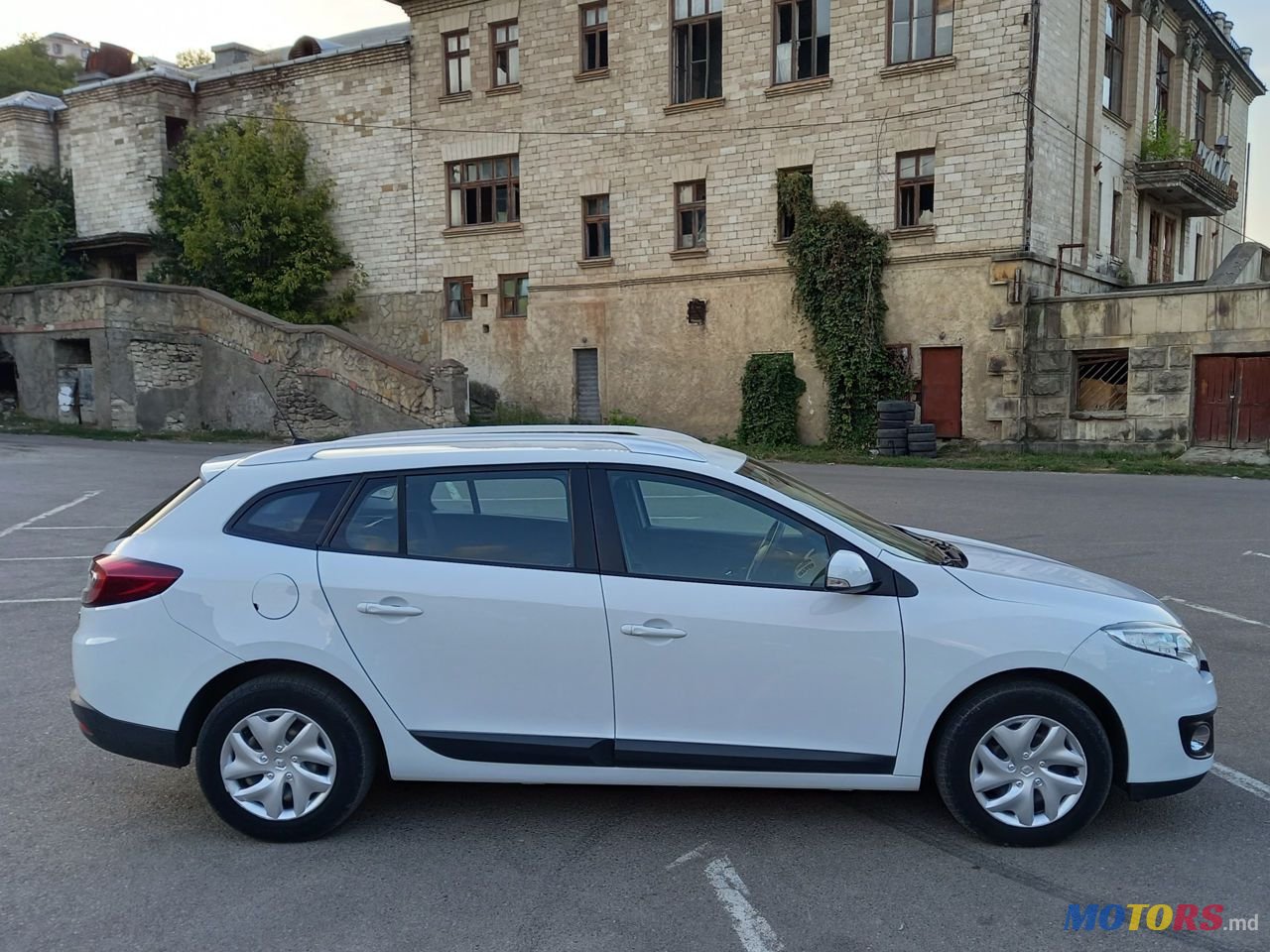 2013' Renault Megane photo #6