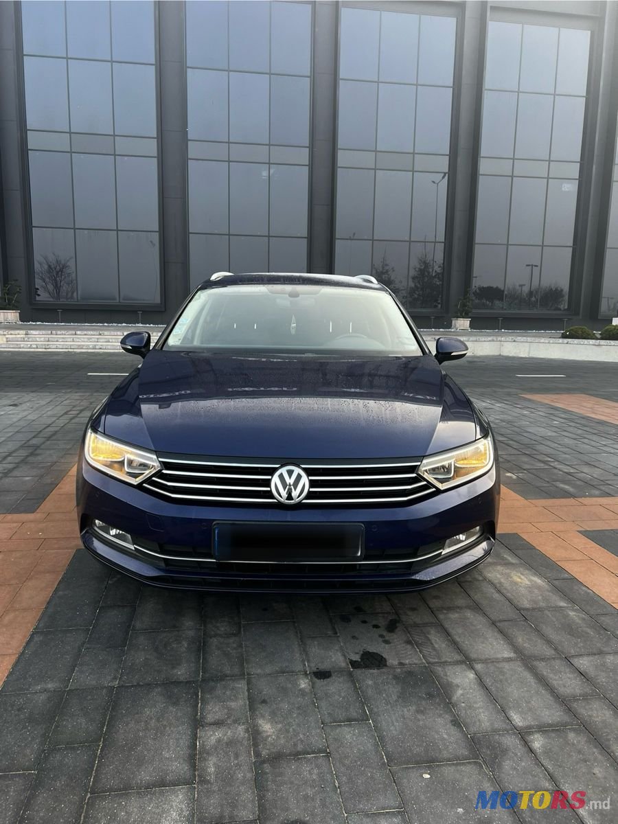 2018' Volkswagen Passat photo #2