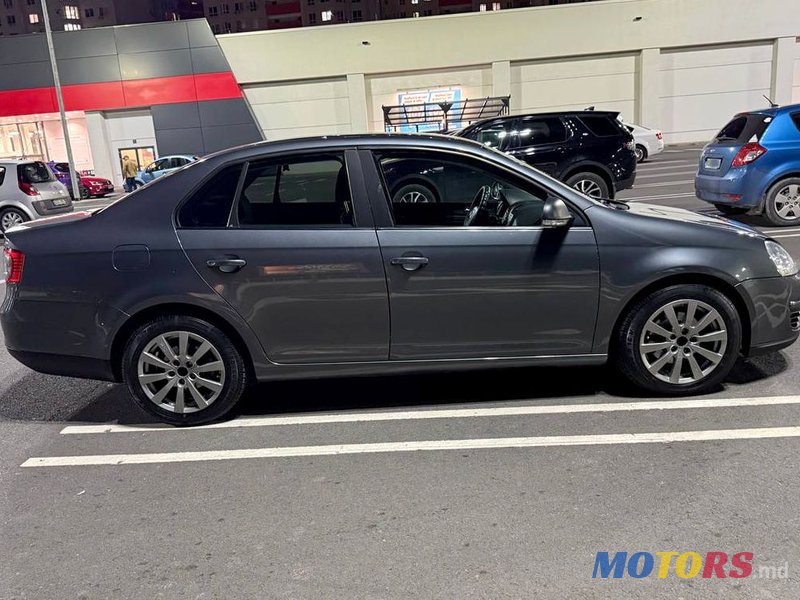 2007' Volkswagen Jetta photo #5
