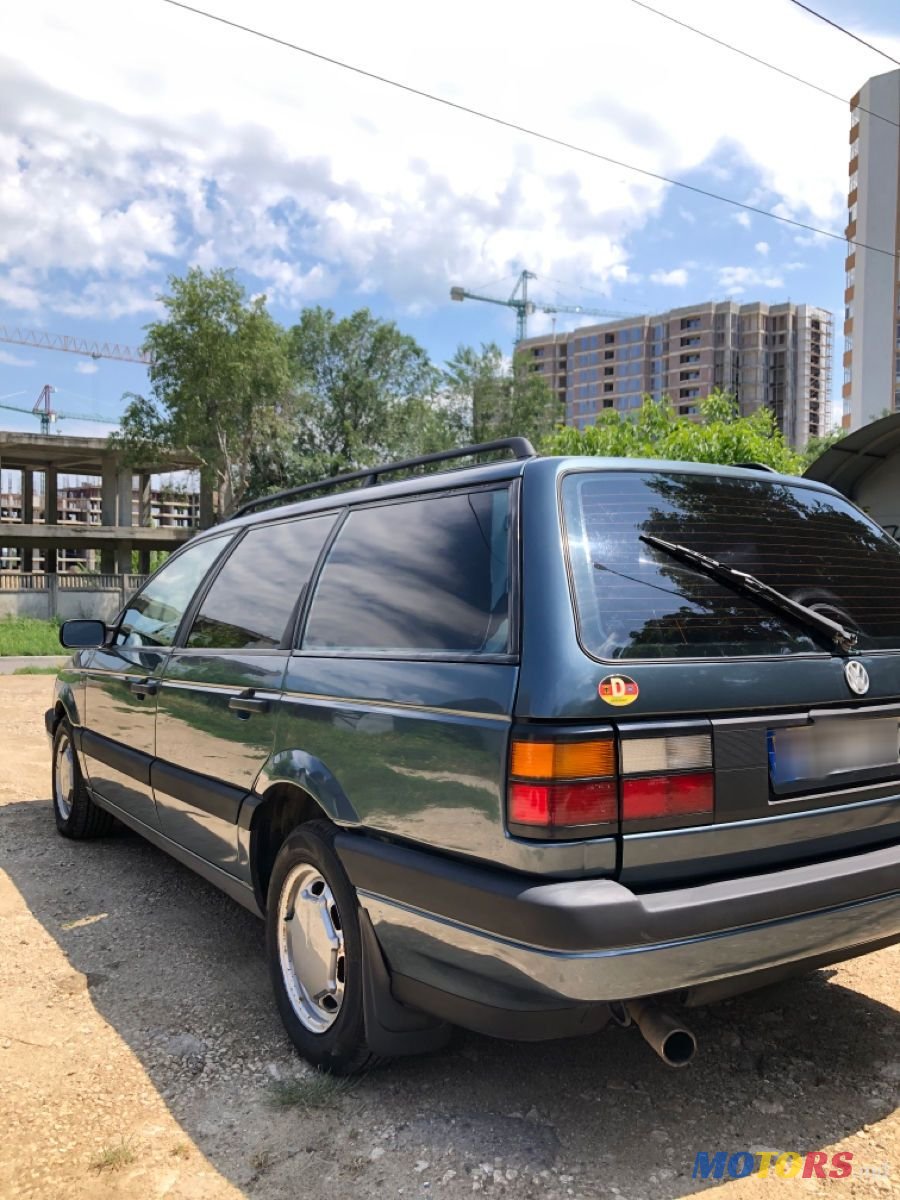 1989' Volkswagen Passat photo #5