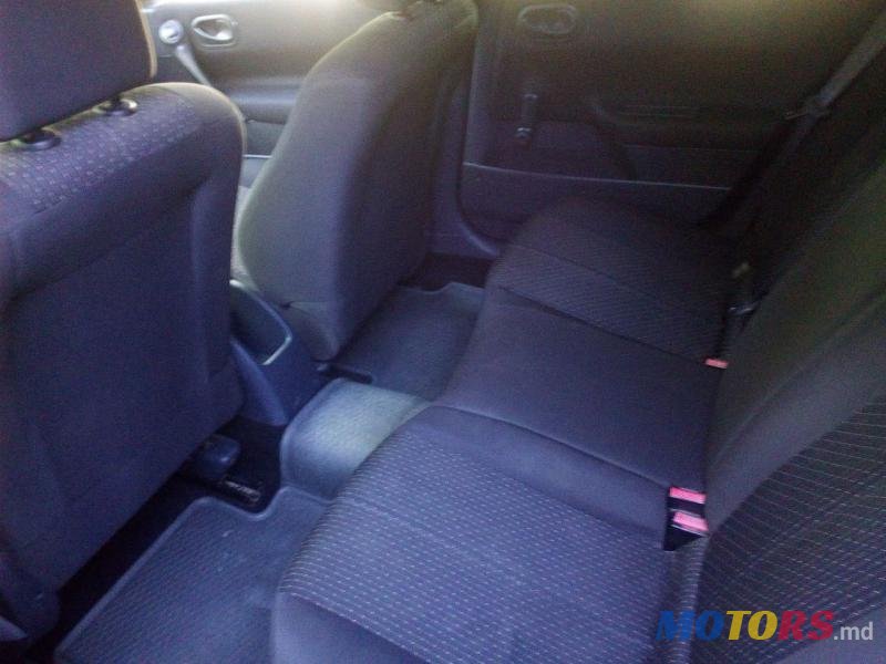 2004' Renault Megane photo #4