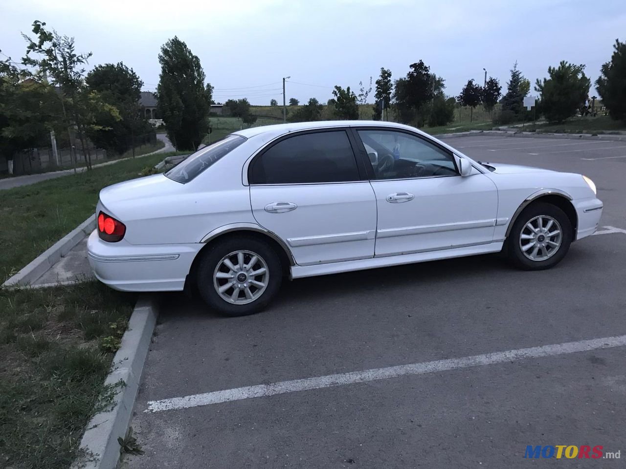 2002' Hyundai Sonata photo #6