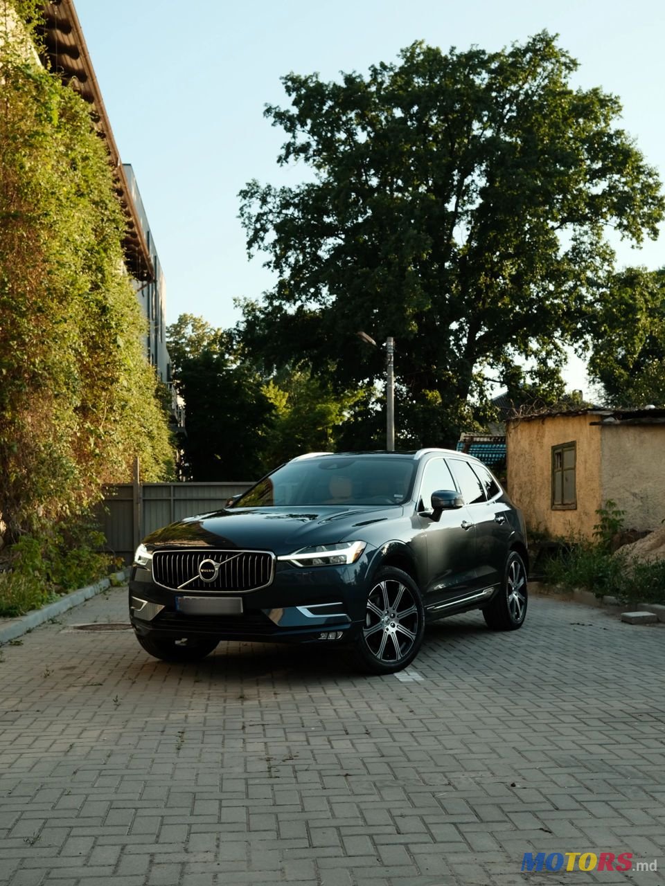 2020' Volvo XC60 photo #3