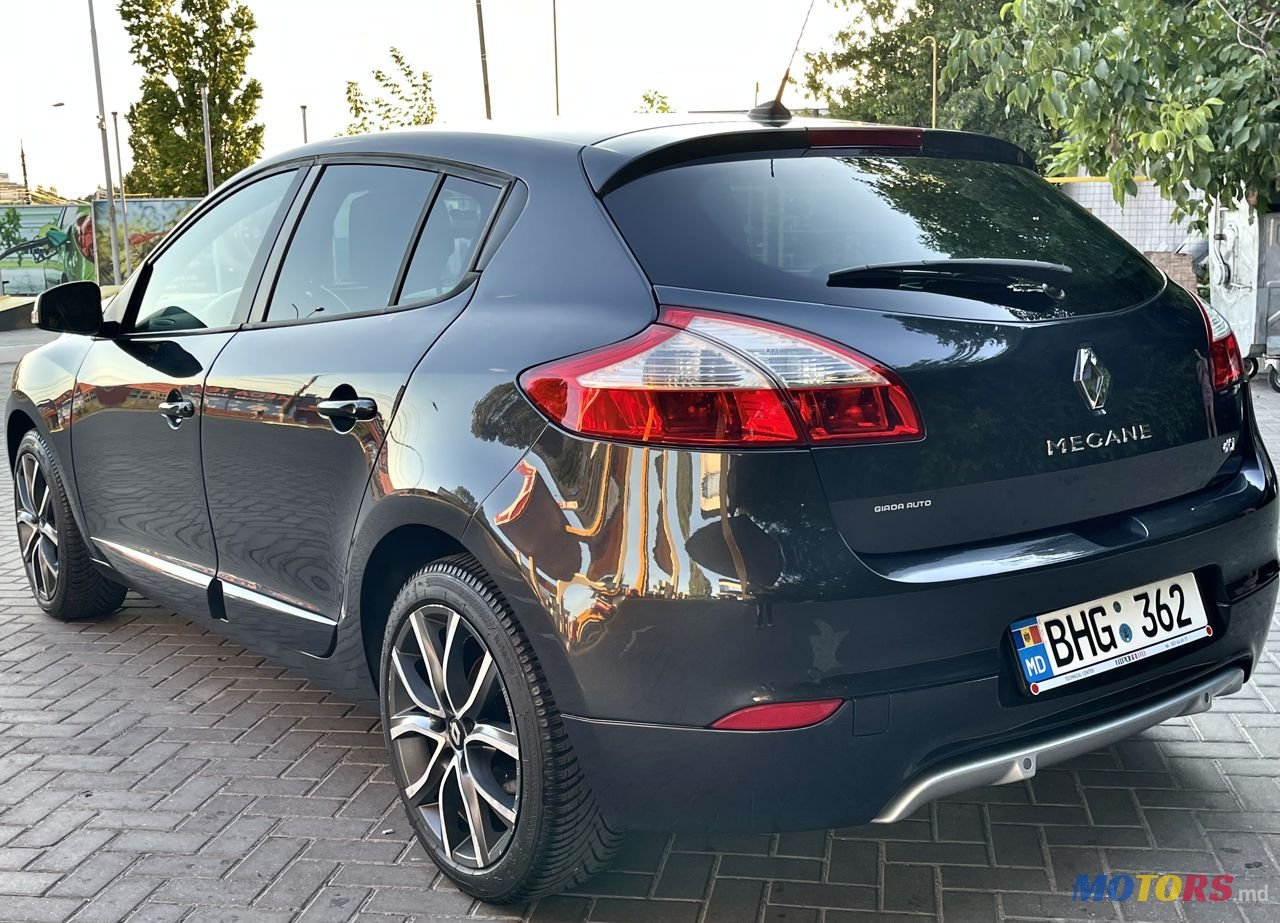2014' Renault Megane photo #5