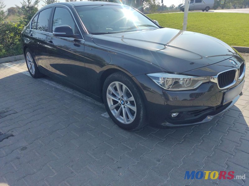 2016' BMW 3 Series photo #2