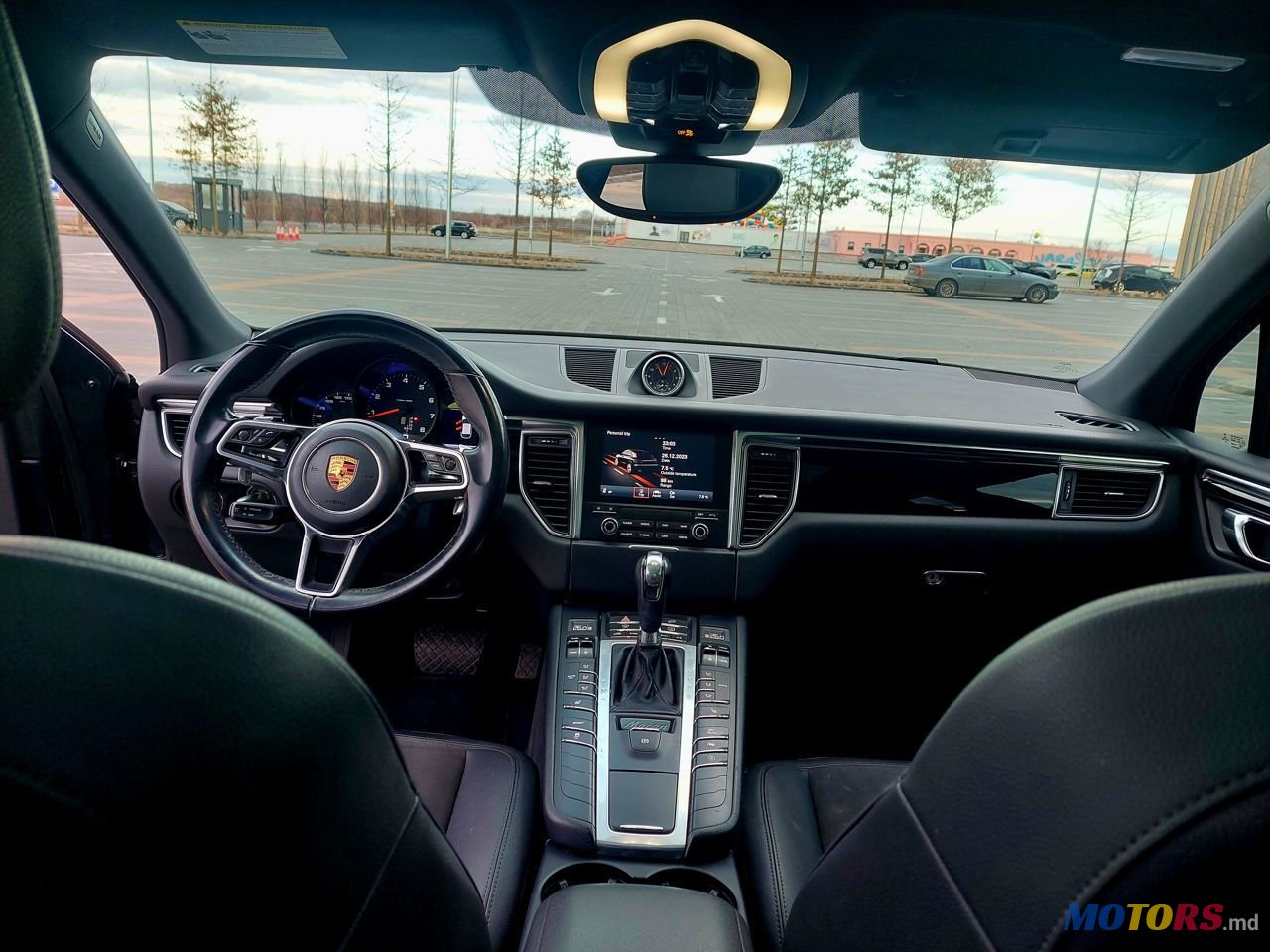 2017' Porsche Macan photo #6