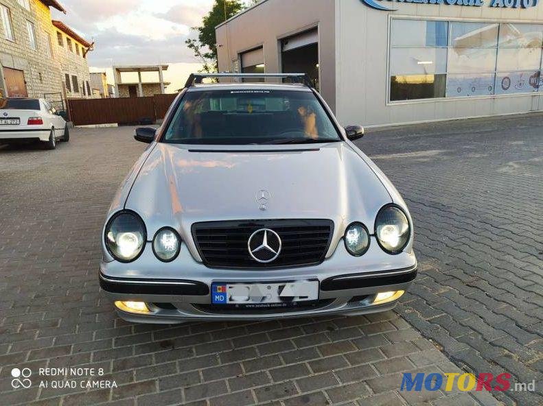 2001' Mercedes-Benz E photo #1