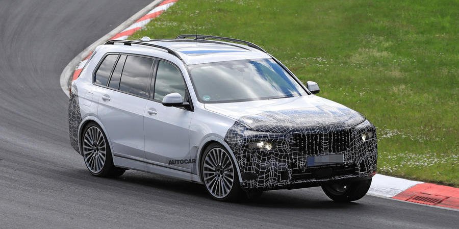 2022 BMW X7 enters high-speed tests at Nurburgring