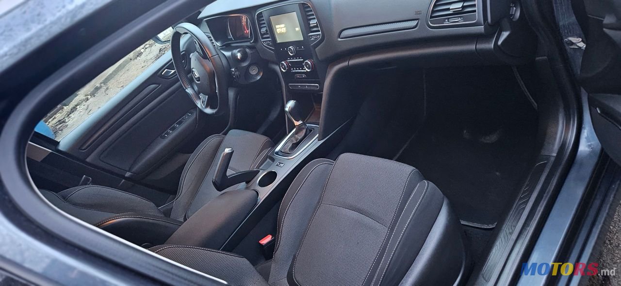 2020' Renault Megane photo #1