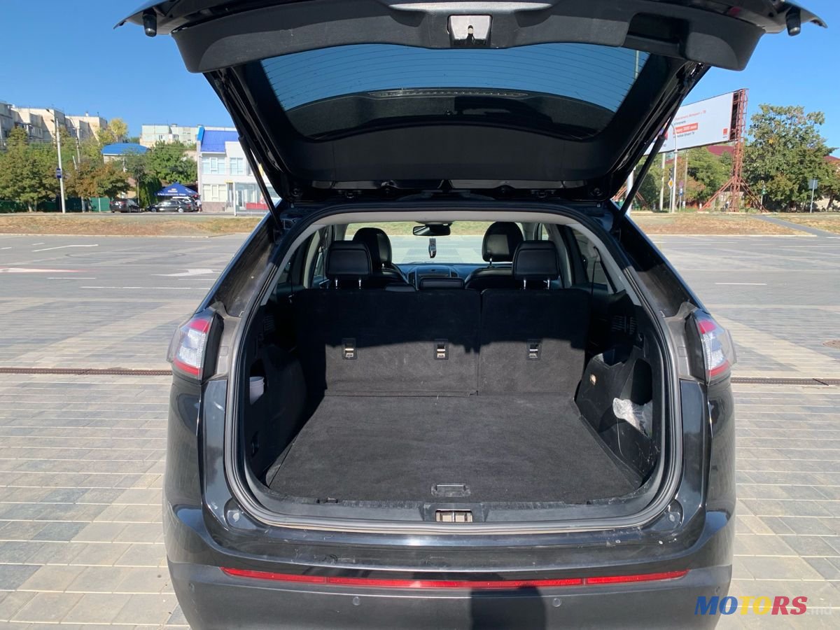 2018' Ford Edge photo #2