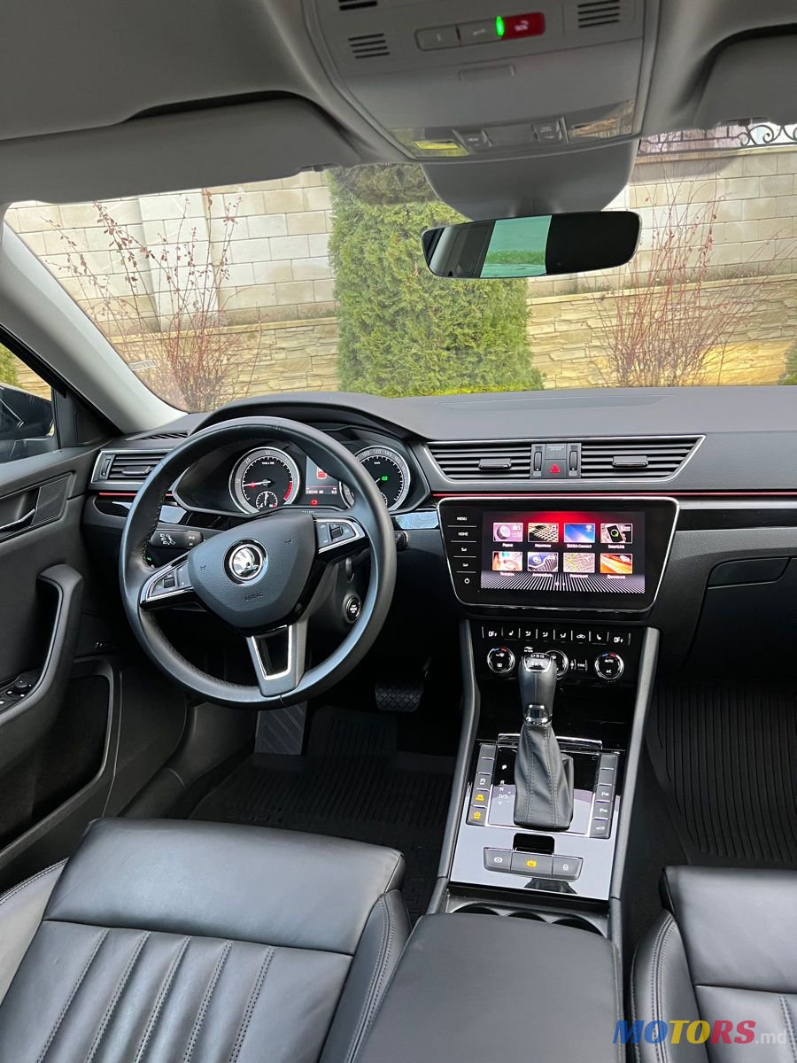 2018' Skoda Superb photo #6