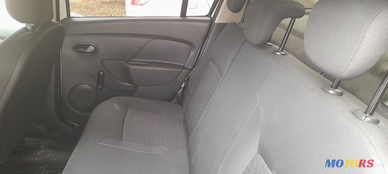 2013' Dacia Logan photo #6